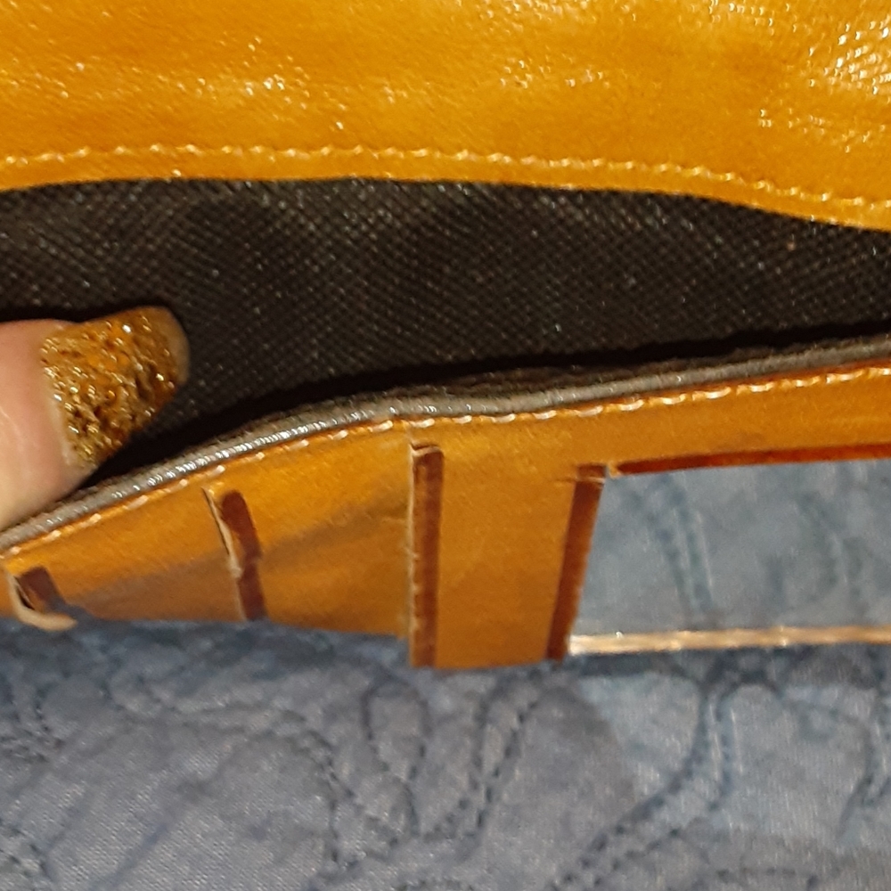 Wallet - Picture 6 of 7